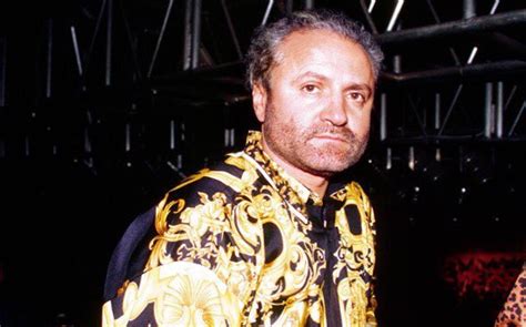 versace quien fue|when did gianni versace found.